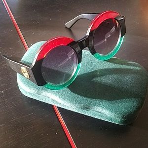 gucci round red and green sunglasses